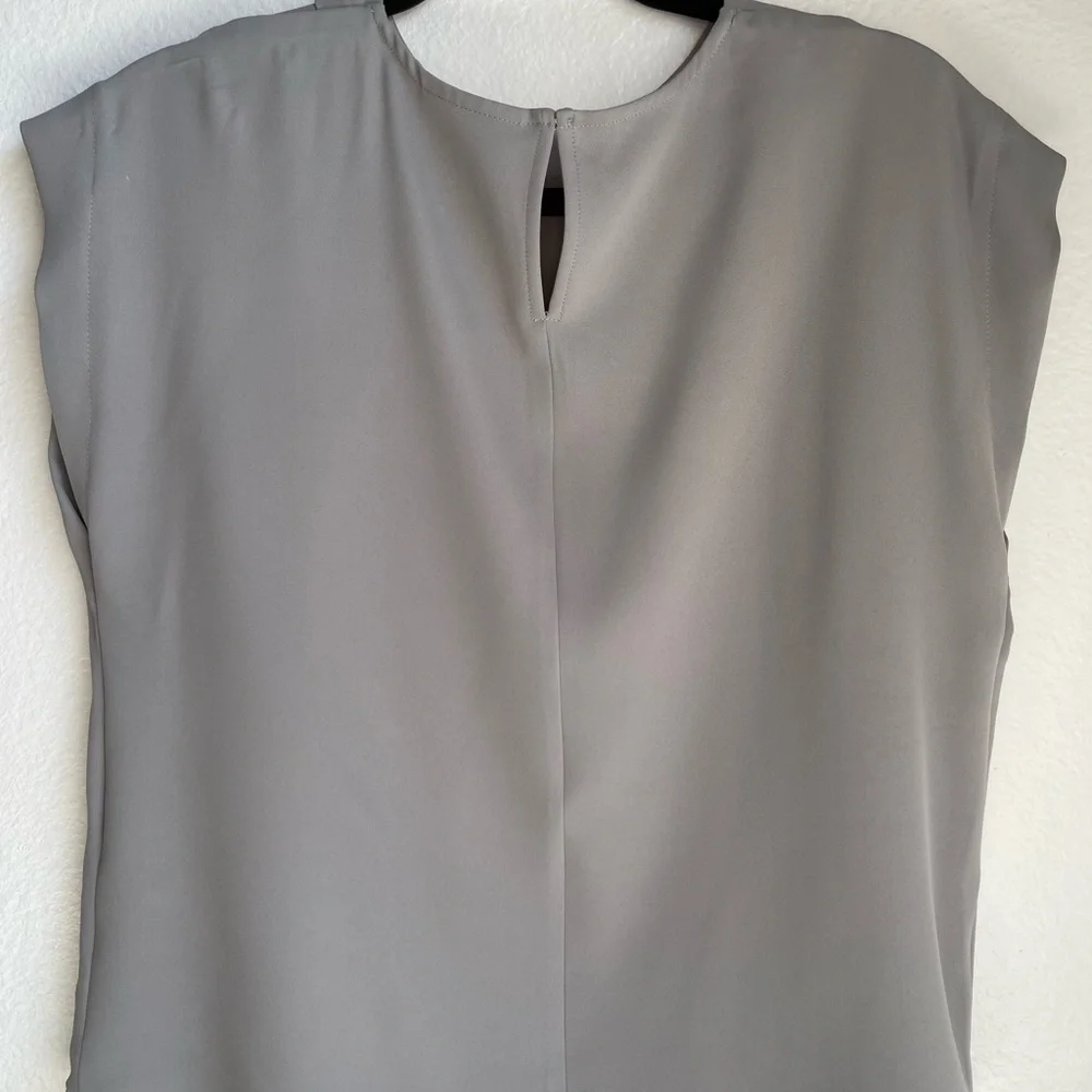 MELLODAY Women's Light Grey Cap Sleeve Blouse Size‎ M